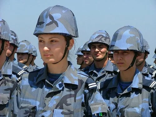 Kad�n Asker